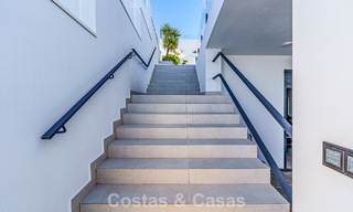 Villa de luxe, prête à emménager, avec vue sur la mer, à vendre dans un quartier résidentiel calme à Benalmadena, Costa del Sol 782352 