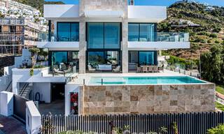 Villa de luxe, prête à emménager, avec vue sur la mer, à vendre dans un quartier résidentiel calme à Benalmadena, Costa del Sol 782363 