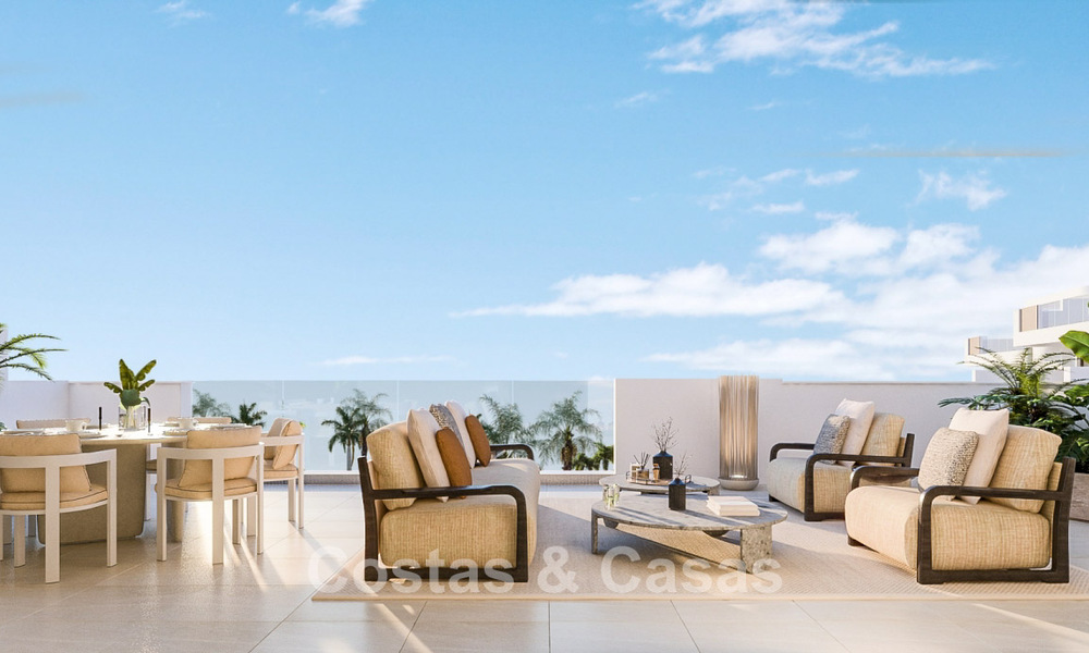 Appartements de charme élégants à vendre à quelques pas de la plage à l'ouest d'Estepona 782598