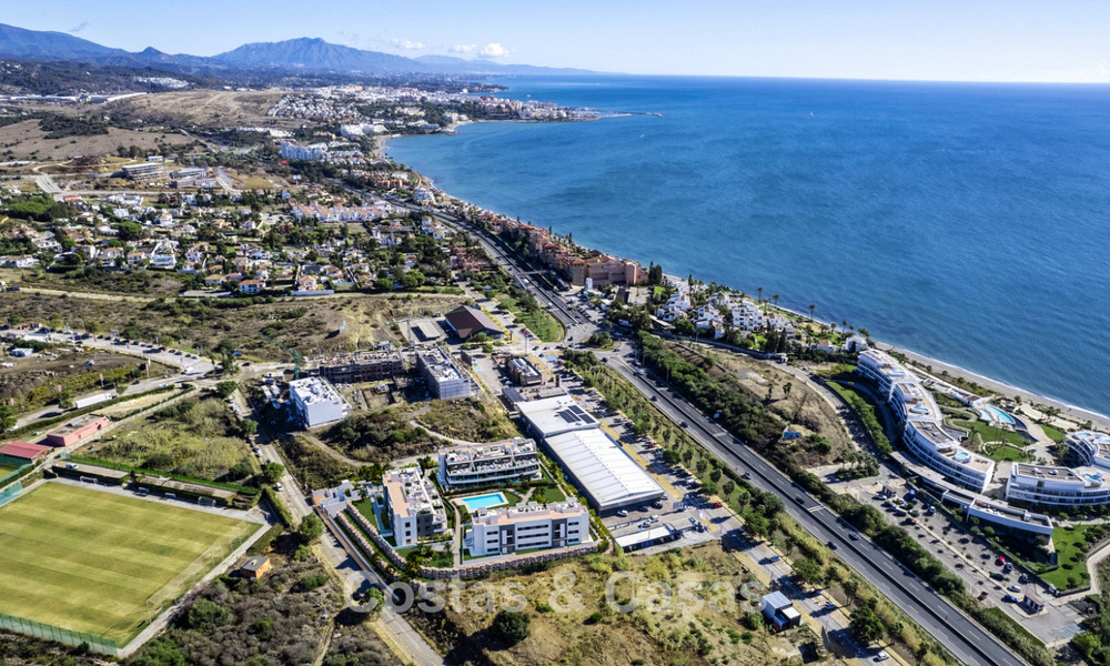 Appartements contemporains neufs avec vue imprenable sur la mer à vendre près du centre d'Estepona 783349