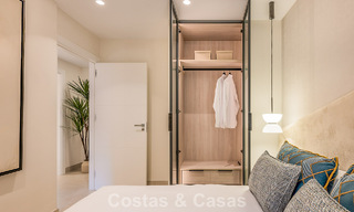 Appartement de luxe rénové avec vue dégagée sur la mer à vendre, en première ligne de plage, entre Marbella et Estepona 783435 