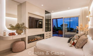 Appartement de luxe rénové avec vue dégagée sur la mer à vendre, en première ligne de plage, entre Marbella et Estepona 783442 