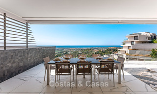 Appartement sophistiqué avec vue sur la mer à vendre dans une résidence fermée sur les collines de Marbella - Benahavis 783462 