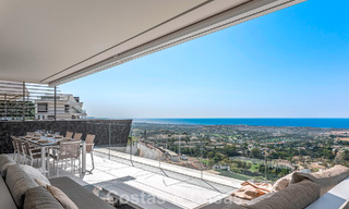 Appartement sophistiqué avec vue sur la mer à vendre dans une résidence fermée sur les collines de Marbella - Benahavis 783464 