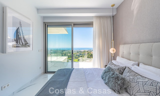 Appartement sophistiqué avec vue sur la mer à vendre dans une résidence fermée sur les collines de Marbella - Benahavis 783481 