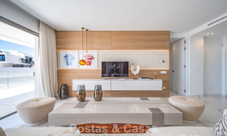 Appartement sophistiqué avec vue sur la mer à vendre dans une résidence fermée sur les collines de Marbella - Benahavis 783485 