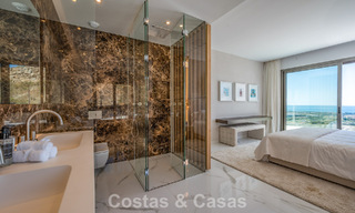 Appartement sophistiqué avec vue sur la mer à vendre dans une résidence fermée sur les collines de Marbella - Benahavis 783495 