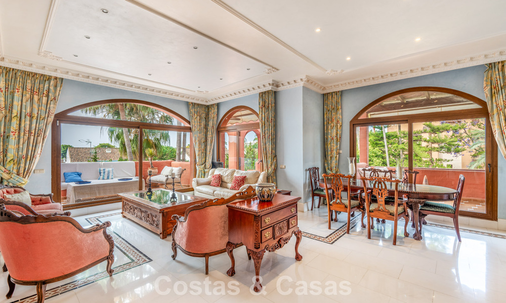 Penthouse en duplex spacieux avec piscine à vendre dans une résidence de golf près de Guadalmina Baja, Marbella - Estepona 783533