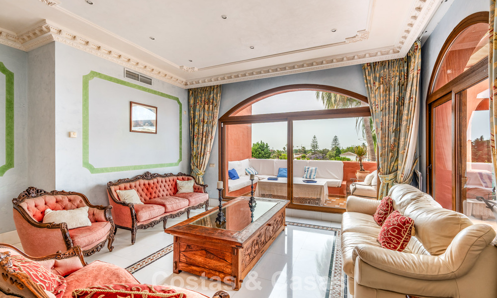 Penthouse en duplex spacieux avec piscine à vendre dans une résidence de golf près de Guadalmina Baja, Marbella - Estepona 783535