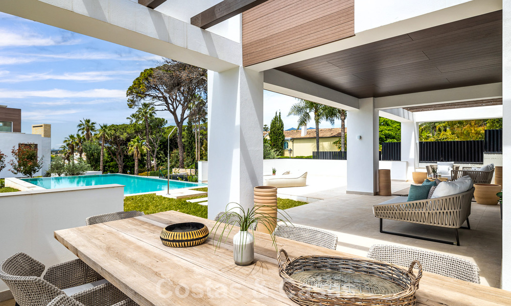 Villa contemporaine à vendre à quelques pas de la plage et des commodités à Marbella centre 783507