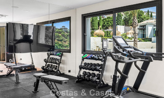 Villa en première ligne de golf avec vue sur le golf et la mer à vendre dans le complexe de golf 5* de Marbella - Benahavis 783373 