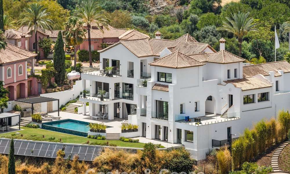 Villa en première ligne de golf avec vue sur le golf et la mer à vendre dans le complexe de golf 5* de Marbella - Benahavis 783394