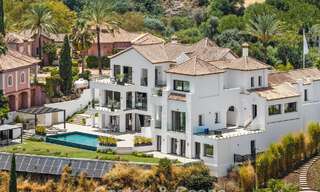 Villa en première ligne de golf avec vue sur le golf et la mer à vendre dans le complexe de golf 5* de Marbella - Benahavis 783394 