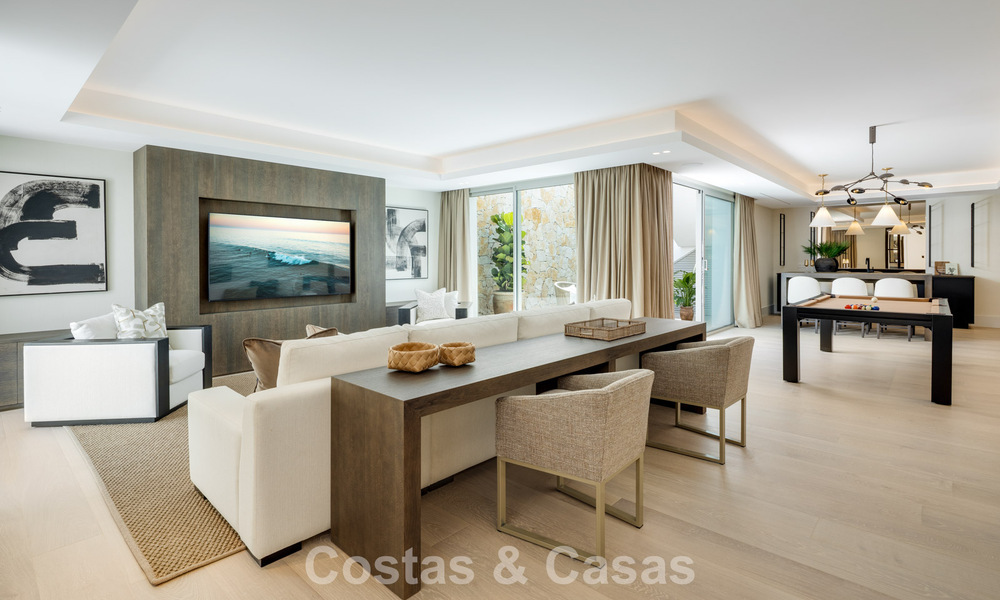 Impressionnante villa de luxe avec court de tennis en gazon à vendre, proche des commodités, sur le Golden Mile de Marbella 782699