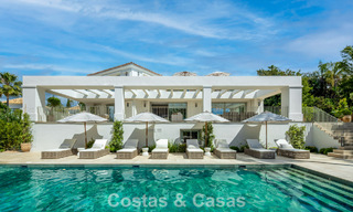 Impressionnante villa de luxe avec court de tennis en gazon à vendre, proche des commodités, sur le Golden Mile de Marbella 782704 