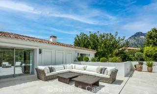 Impressionnante villa de luxe avec court de tennis en gazon à vendre, proche des commodités, sur le Golden Mile de Marbella 782711 