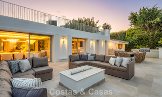 Impressionnante villa de luxe avec court de tennis en gazon à vendre, proche des commodités, sur le Golden Mile de Marbella 782721 