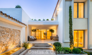 Impressionnante villa de luxe avec court de tennis en gazon à vendre, proche des commodités, sur le Golden Mile de Marbella 782722 