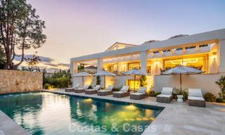 Impressionnante villa de luxe avec court de tennis en gazon à vendre, proche des commodités, sur le Golden Mile de Marbella 782723 