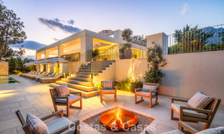 Impressionnante villa de luxe avec court de tennis en gazon à vendre, proche des commodités, sur le Golden Mile de Marbella 782724 