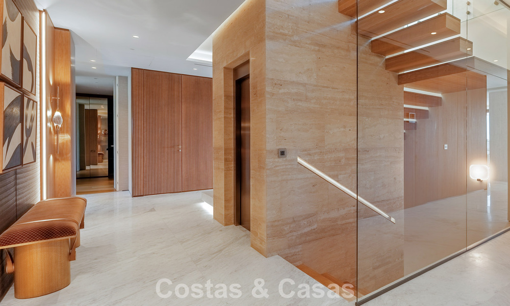 Penthouse design haut de gamme, prête à emménager, à vendre dans un complexe de premier ordre sur le Golden Mile de Marbella 782745