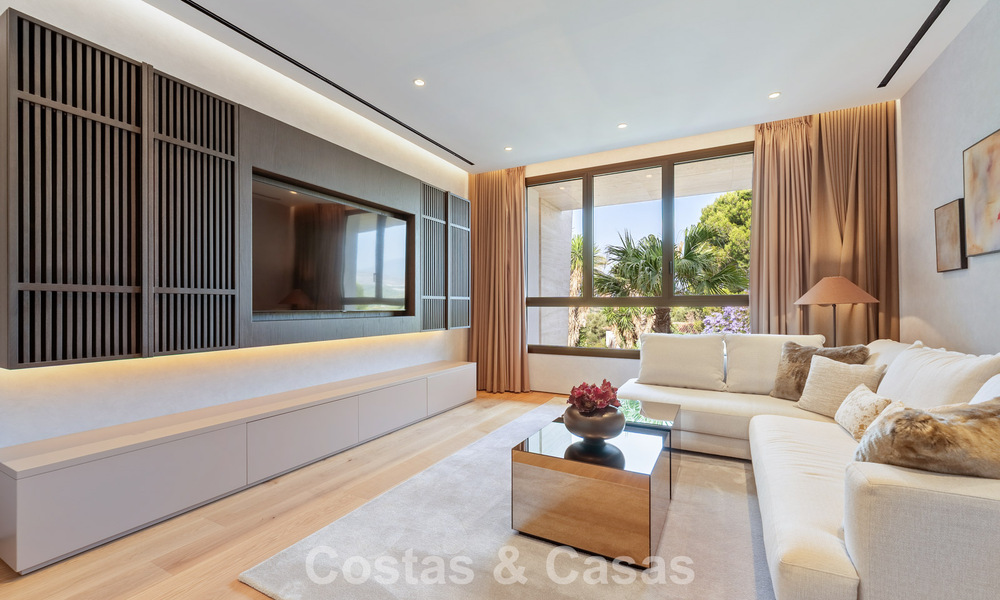 Penthouse design haut de gamme, prête à emménager, à vendre dans un complexe de premier ordre sur le Golden Mile de Marbella 782747