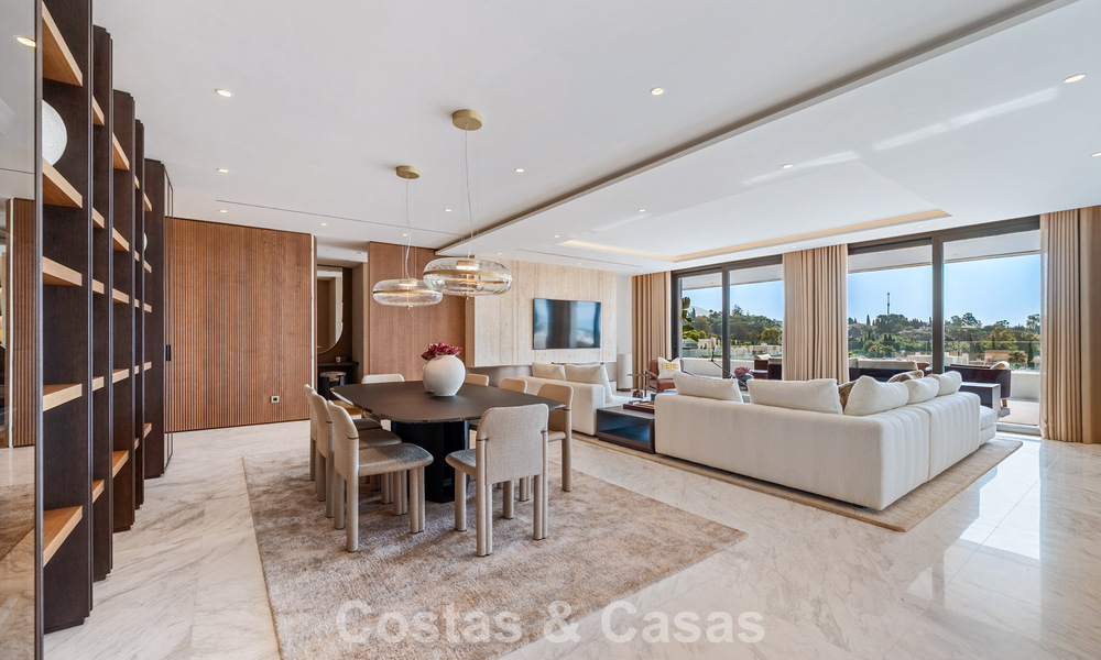 Penthouse design haut de gamme, prête à emménager, à vendre dans un complexe de premier ordre sur le Golden Mile de Marbella 782757