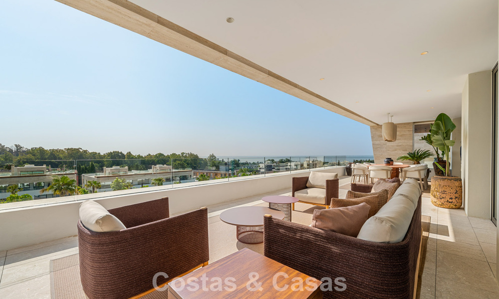 Penthouse design haut de gamme, prête à emménager, à vendre dans un complexe de premier ordre sur le Golden Mile de Marbella 782772