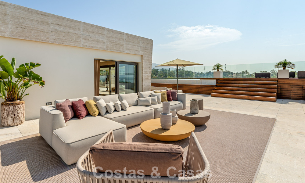 Penthouse design haut de gamme, prête à emménager, à vendre dans un complexe de premier ordre sur le Golden Mile de Marbella 782777