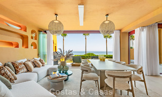 Appartement modernisé et de haute qualité en bord de mer avec vue sur la mer, jardin et piscine privés, Marbella - Estepona 782628 