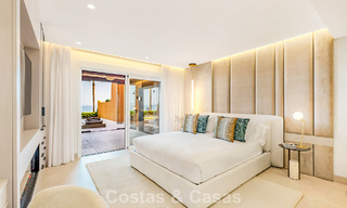 Appartement modernisé et de haute qualité en bord de mer avec vue sur la mer, jardin et piscine privés, Marbella - Estepona 782630 