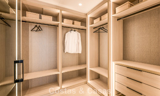 Appartement modernisé et de haute qualité en bord de mer avec vue sur la mer, jardin et piscine privés, Marbella - Estepona 782639 