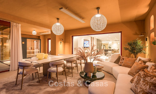 Appartement modernisé et de haute qualité en bord de mer avec vue sur la mer, jardin et piscine privés, Marbella - Estepona 782649 