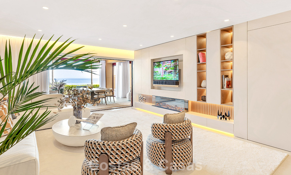 Appartement modernisé et de haute qualité en bord de mer avec vue sur la mer, jardin et piscine privés, Marbella - Estepona 782653