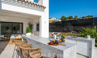 Villa de style méditerranéen moderne en première ligne de golf à vendre à Elviria, à l'est du centre de Marbella 783006 