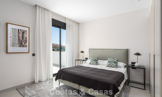 Villa de style méditerranéen moderne en première ligne de golf à vendre à Elviria, à l'est du centre de Marbella 783022 