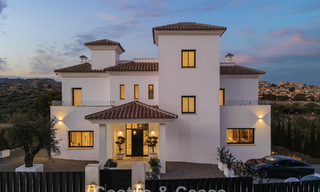 Villa de style méditerranéen moderne en première ligne de golf à vendre à Elviria, à l'est du centre de Marbella 783035 