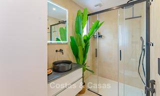 Spacieuse maison de ville de 3 chambres, prête à emménager, avec vue sur le golf et la mer, à vendre à Marbella - Benahavis 782977 