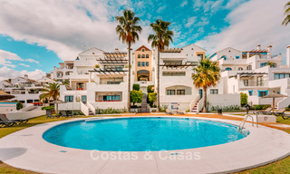 Spacieuse maison de ville de 3 chambres, prête à emménager, avec vue sur le golf et la mer, à vendre à Marbella - Benahavis 782991 