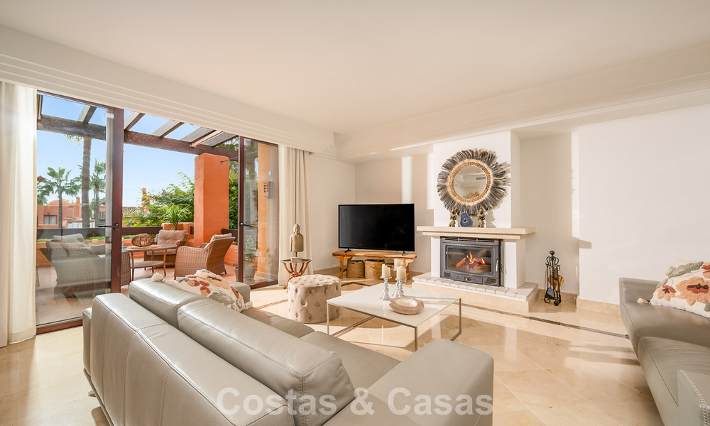 Exceptionnel penthouse en duplex à vendre, à quelques pas de Puerto Banús à Nueva Andalucia, Marbella 783074