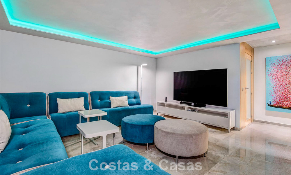 Villa de luxe de style méditerranéen à vendre à quelques pas de la plage et des commodités à Guadalmina Baja, Marbella 783080