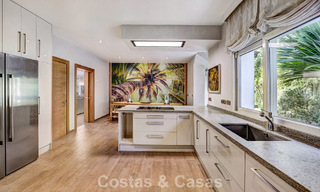 Villa de luxe de style méditerranéen à vendre à quelques pas de la plage et des commodités à Guadalmina Baja, Marbella 783105 