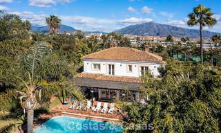 Villa de luxe de style méditerranéen à vendre à quelques pas de la plage et des commodités à Guadalmina Baja, Marbella 783116 