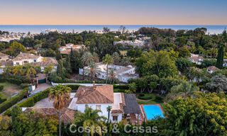 Villa de luxe de style méditerranéen à vendre à quelques pas de la plage et des commodités à Guadalmina Baja, Marbella 783119 
