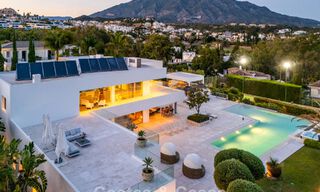 Villa de luxe sophistiquée à vendre avec court de tennis privé au cœur de Nueva Andalucia, Marbella 783600 