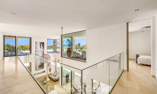Villa de luxe sophistiquée à vendre avec court de tennis privé au cœur de Nueva Andalucia, Marbella 783603 