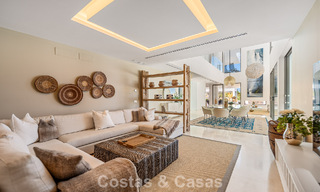 Villa de luxe sophistiquée à vendre avec court de tennis privé au cœur de Nueva Andalucia, Marbella 783617 
