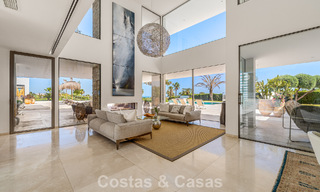 Villa de luxe sophistiquée à vendre avec court de tennis privé au cœur de Nueva Andalucia, Marbella 783618 