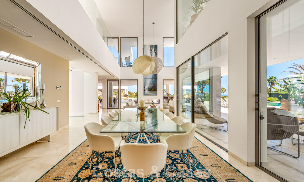 Villa de luxe sophistiquée à vendre avec court de tennis privé au cœur de Nueva Andalucia, Marbella 783619