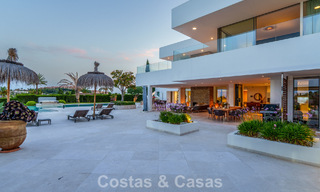 Villa de luxe sophistiquée à vendre avec court de tennis privé au cœur de Nueva Andalucia, Marbella 783641 